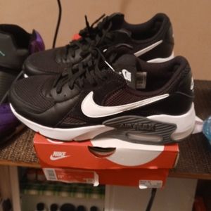 Air Max Excee